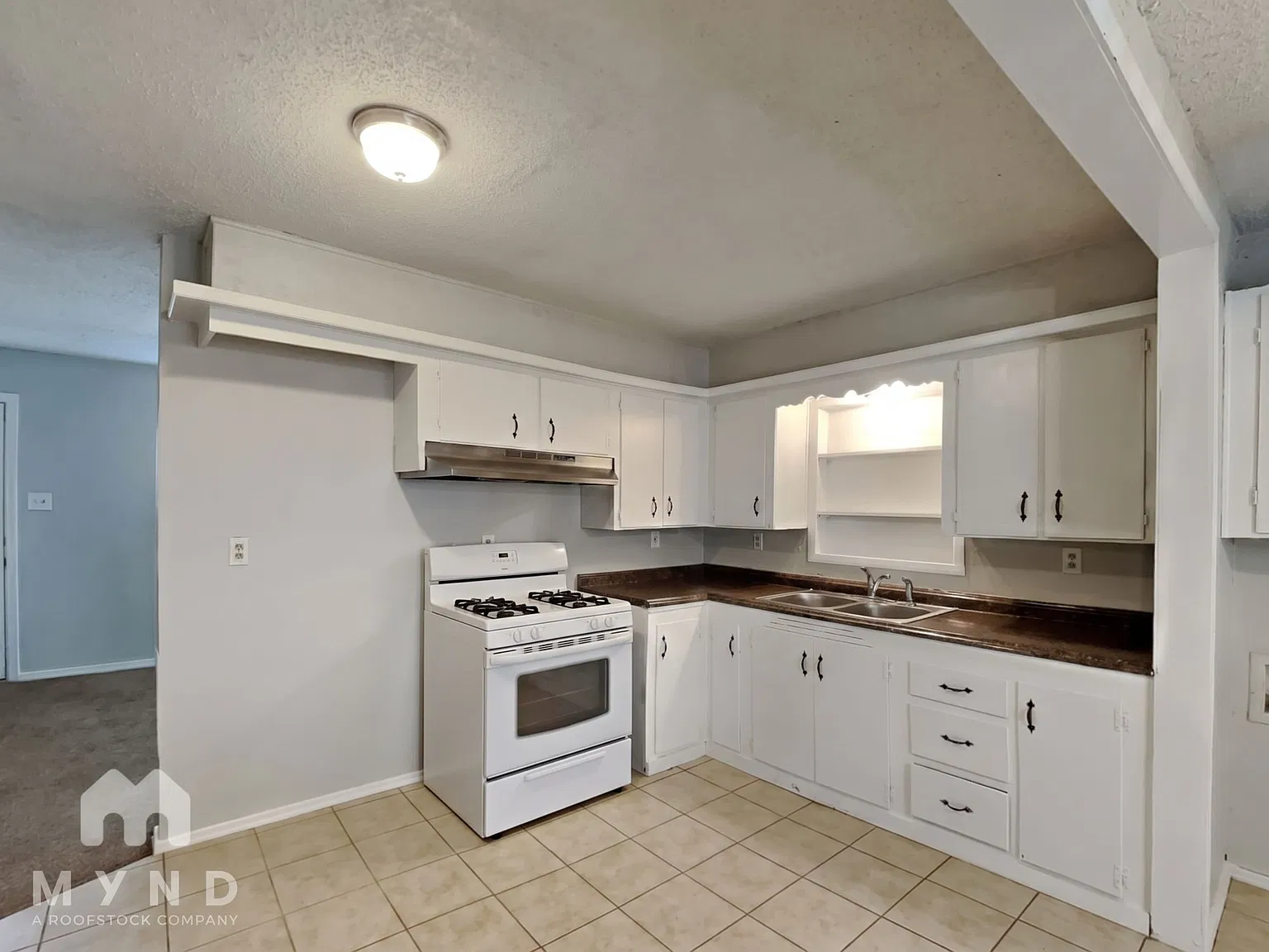 4 bed, 2.0 bath, 1200 sqft, $1,349 — Photo 4