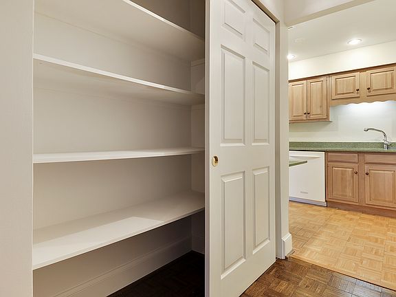 5th image of 8101 Connecticut Ave APT C400