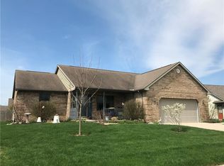 927 Cunningham Ct, Tipp City, OH 45371