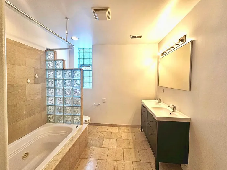 6720 S Ridgeland Ave #3 — Photo 7