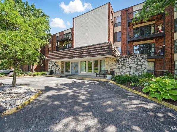 578 Sarah Ln APT 102, Saint Louis, MO 63141