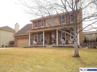 17621 T St, Omaha, NE 68135