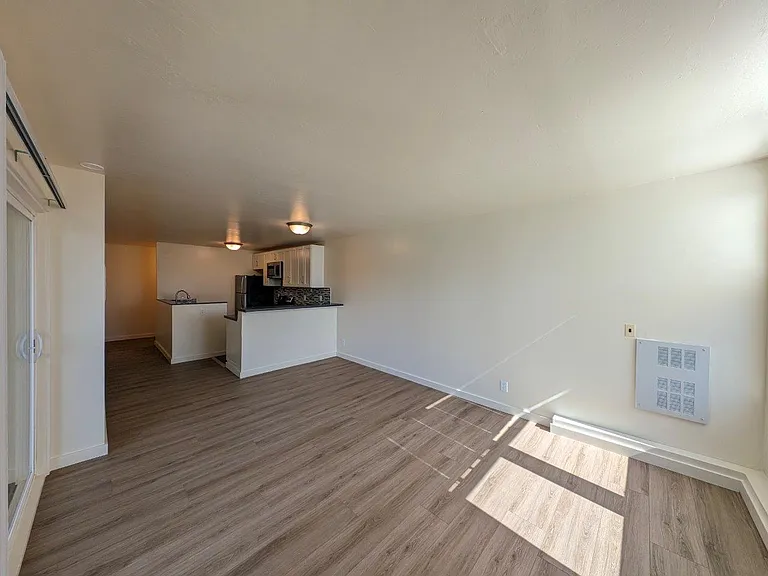 2607 Ellsworth Street — Photo 23