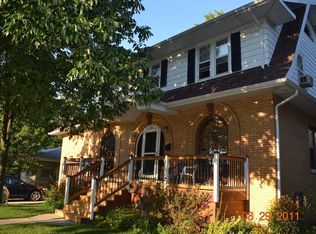 621 S Summit Ave, Villa park, IL