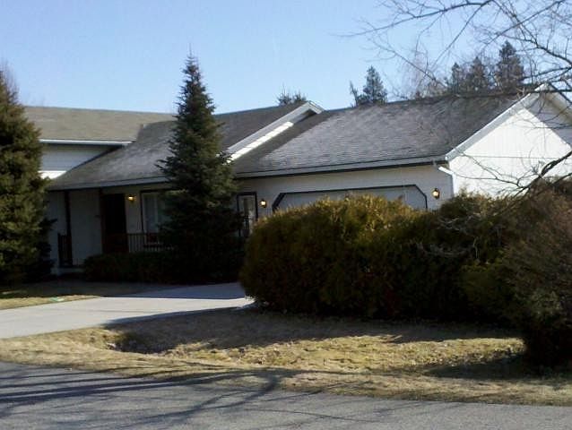 2nd image of 8620 N Maple St