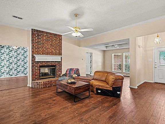 5th image of 1249 Cross Creek Dr
