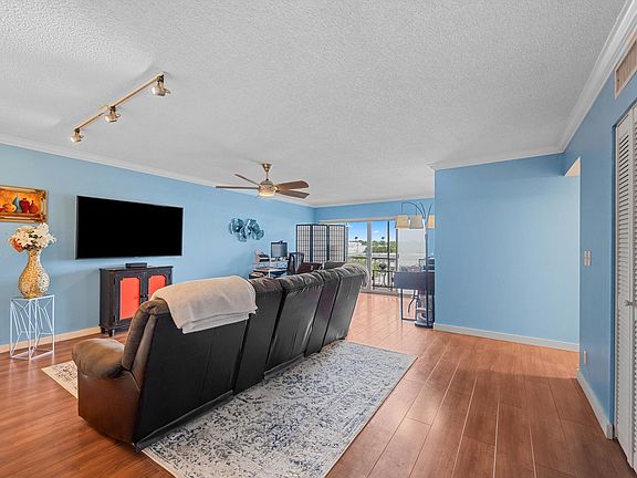 4th image of 505 Spencer Drive #309