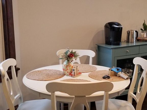 4th image of 3103 N Christiana Ave APT 2