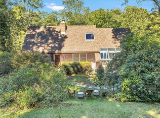 10 Shanks Pond Rd, Falmouth, MA 02540