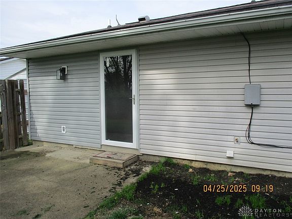 4th image of 1122 Larrel Ln