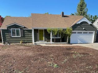 3244 E Bellaire Way, Fresno, CA 93726