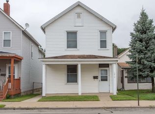 1215 Rhomberg Ave, Dubuque, IA 52001