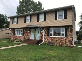 2806 N Richard Dr, La Crosse, WI 54601