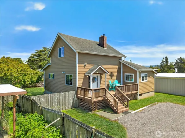 1209 36th Street, Seaview, WA 98644