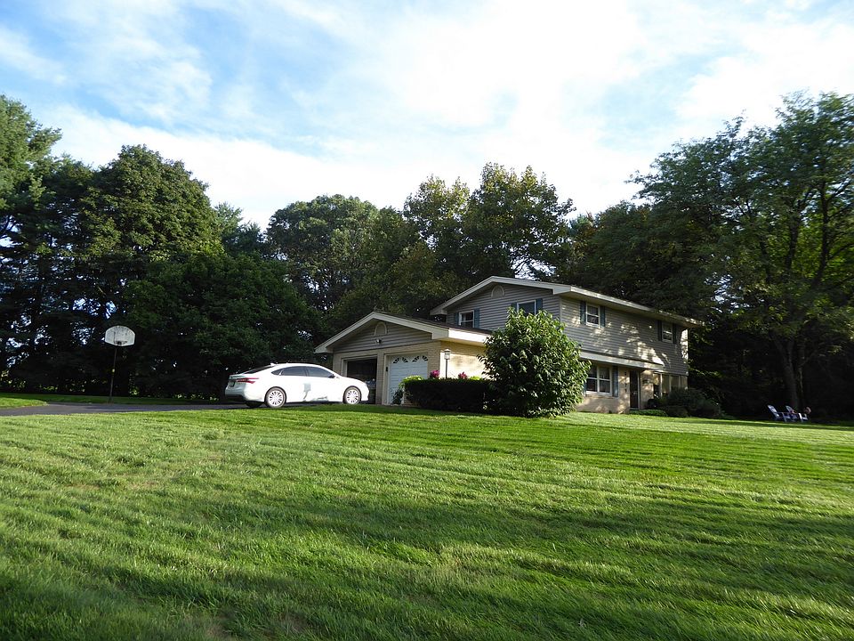 1st image of 5479 Oakwood Ln