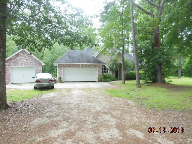 1st image of 71119 Chateau Ln