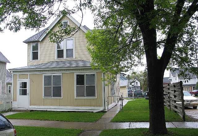 1st image of 631 Charles Ave