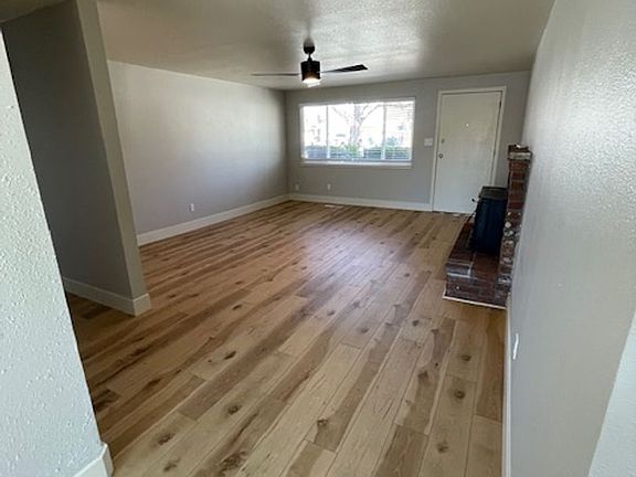 5th image of 3348 4th St