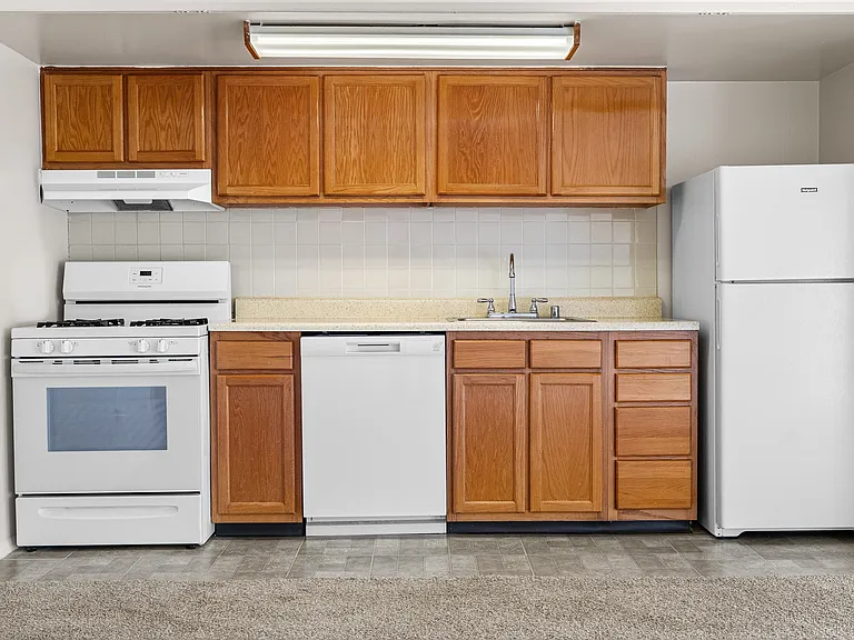 Seven Springs Apartments — Photo 43