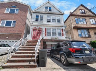 13 W 27th St #2, Bayonne, NJ 07002