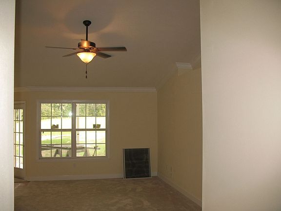 5th image of 397 SW Oakwood Ct
