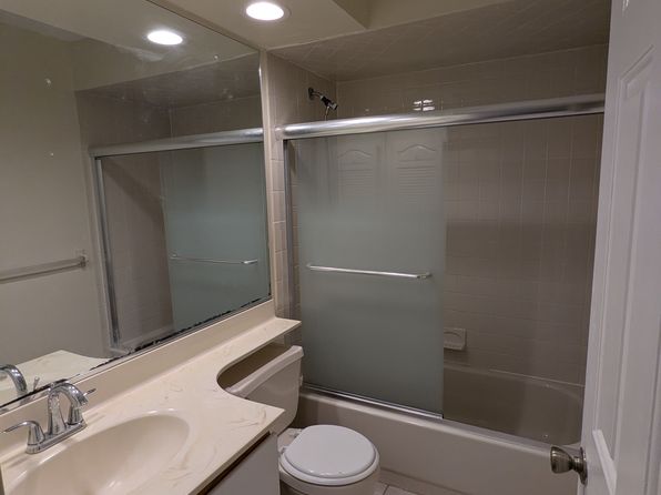 1008 Woodhaven Dr UNIT 1008