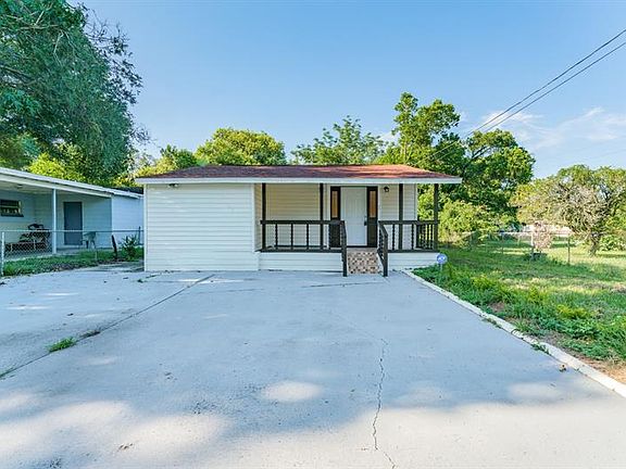 4th image of 2107 E Poinsettia Ave