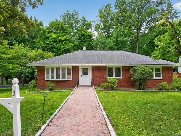 3 Greenwood Lane, White Plains, NY 10607