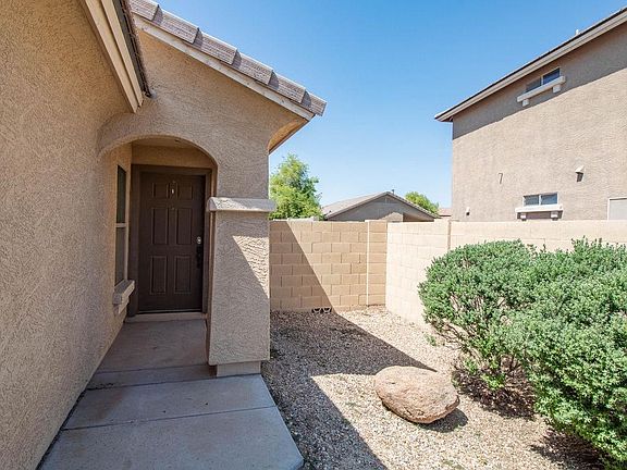 4th image of 16588 W Desert Bloom St