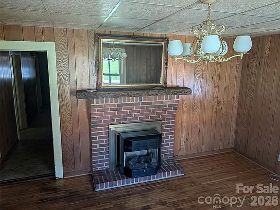 2nd image of 303 2nd St