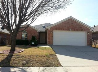 8713 Lariat Cir, Fort Worth, TX 76244