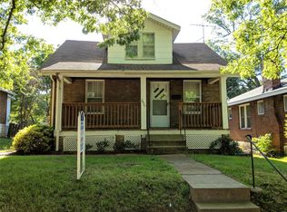 2427 Walton Rd, Saint Louis, MO 63114