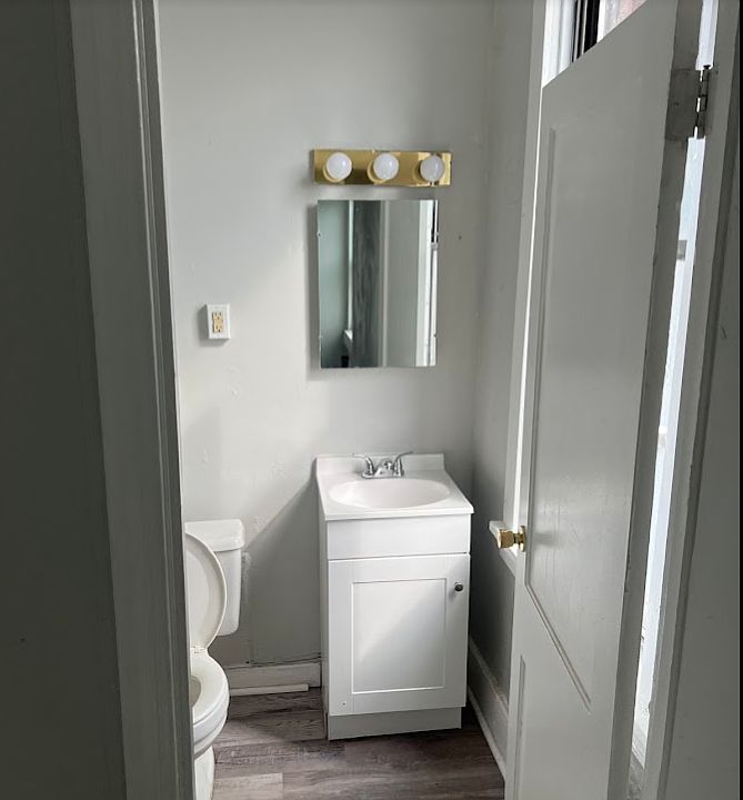 2nd image of 2883 W Liberty Ave #4