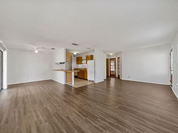 4th image of 6831 Enchanted Springs Dr