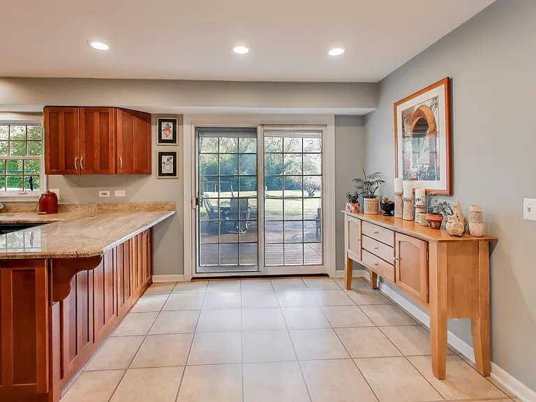 21301 N Woodland Ave — Photo 13