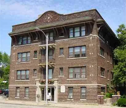 Van Buren Apartments Photo 1