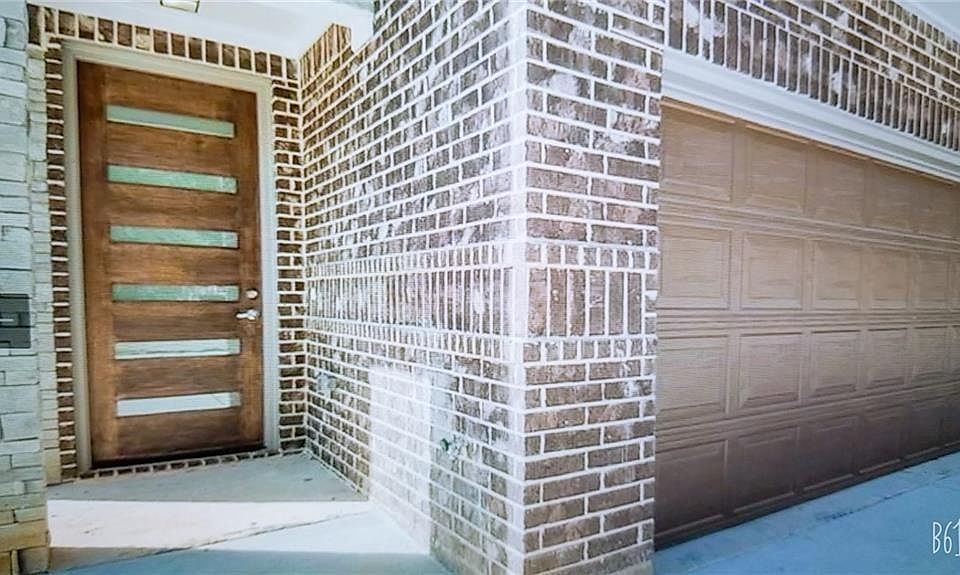 1st image of 2129 Lovedale Ave #206