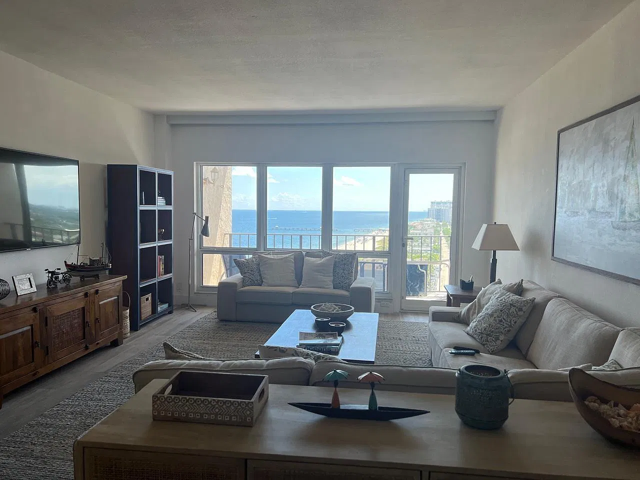 2 bed, 2.0 bath, 1400 sqft, $6,500 — Photo 2