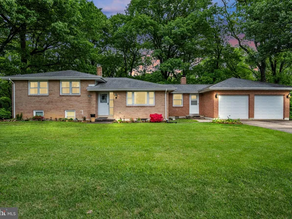 1005 Seemore Dr, Harrisburg, PA 17111