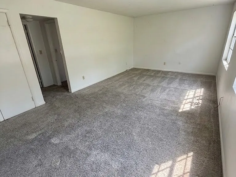 2220 Ticknor Dr #9 — Photo 6