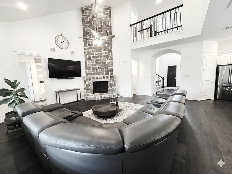 3328 Zenyatta Ct — Photo 7