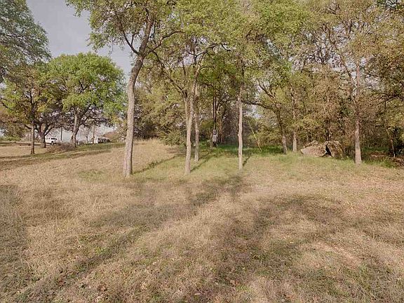 5th image of 543 N Shorewood Dr