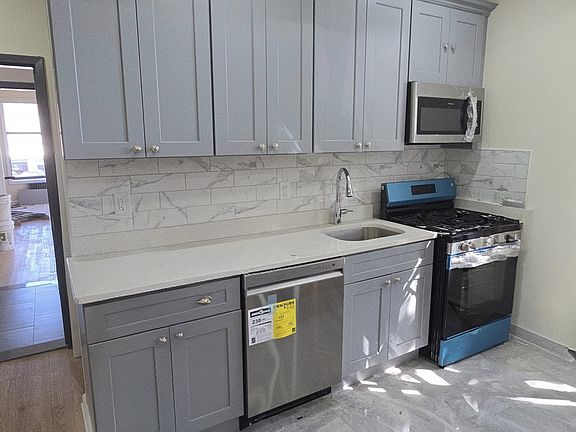 2nd image of 6762 4th Ave Unit 2R