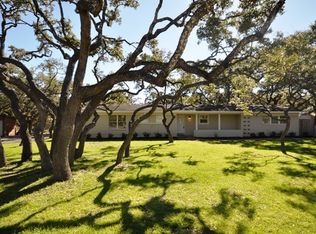 336 El Portal Dr, Hollywood Park, TX 78232