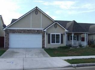 271 E Stanley Ave, Reedley, CA 93654
