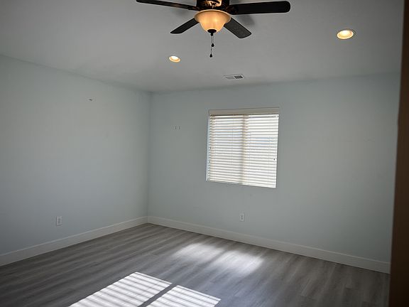 3rd image of 1001 W Village Bend Ln #1001