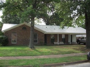 4253 Park Forest Dr, Memphis, TN 38141