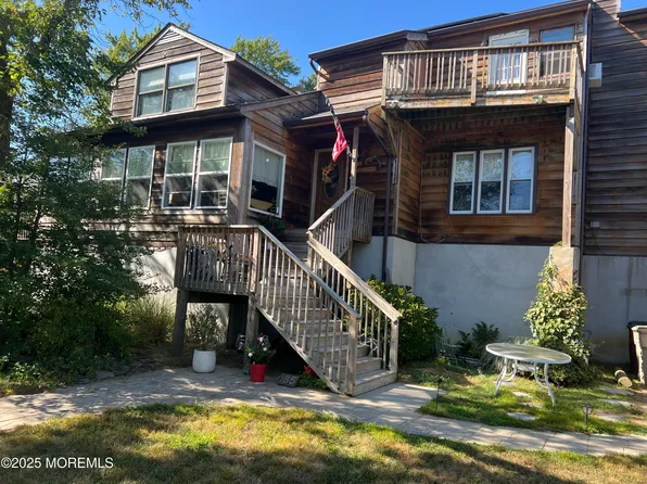 185 Harbor Inn Road, Bayville, NJ 08721