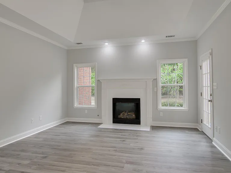 201 Dorset Dr — Photo 10