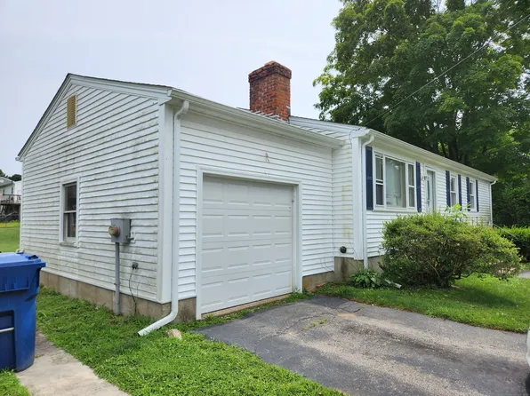 (undisclosed Address), Windham, CT 06226